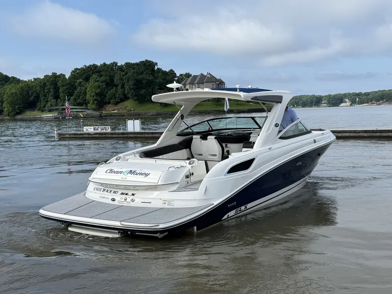 Slide: The Image of Sea Ray 350 SLX 2016 - 2