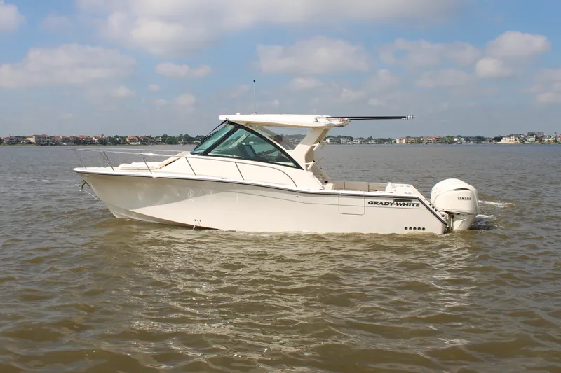 The Image of Grady-White Express 340 2026 - 0