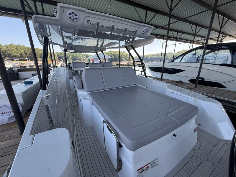 Slide: The Image of Cruisers 38 VTR 2026 - 5