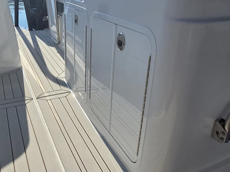 Slide: The Image of Cruisers 38 VTR 2026 - 22