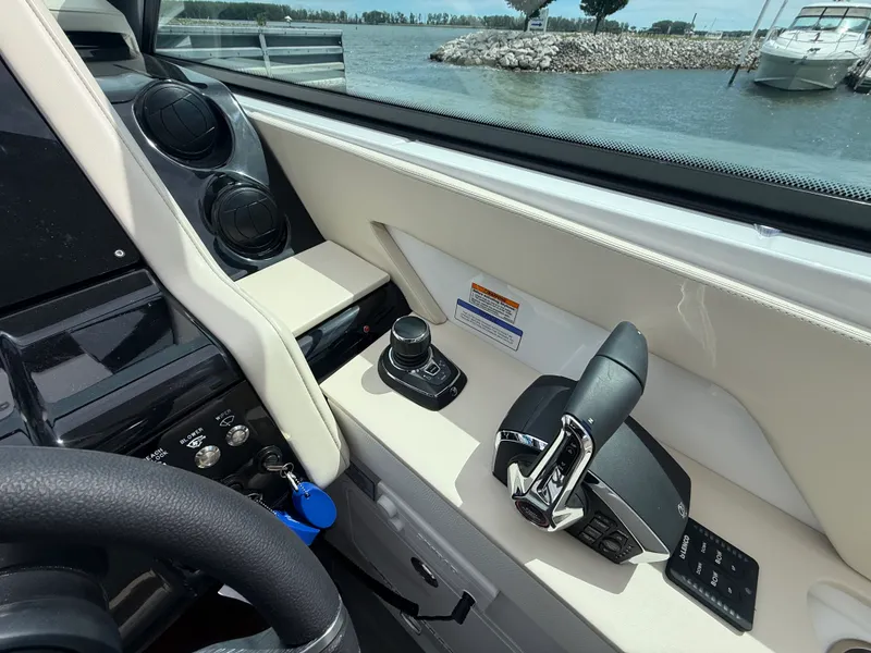 Slide: The Image of Cruisers 38 GLS Outboard 2027 - 11