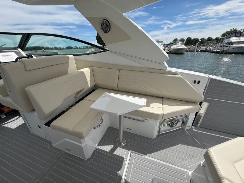 Slide: The Image of Cruisers 38 GLS Outboard 2027 - 4