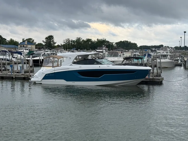 Slide: The Image of Cruisers 38 GLS Outboard 2027 - 1