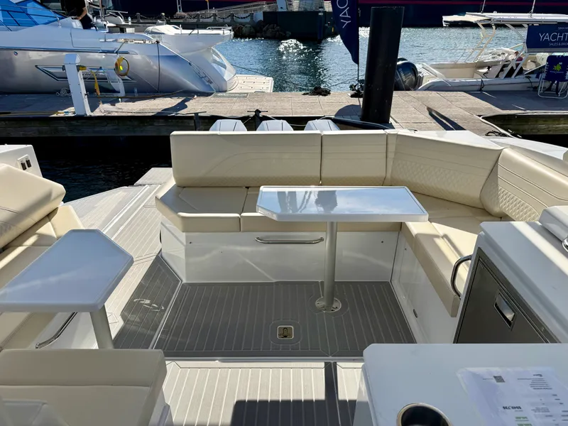 Slide: The Image of Cruisers 38 GLS Outboard 2027 - 13