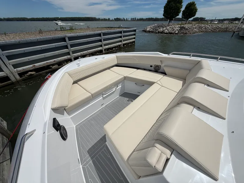 Slide: The Image of Cruisers 38 GLS Outboard 2027 - 13