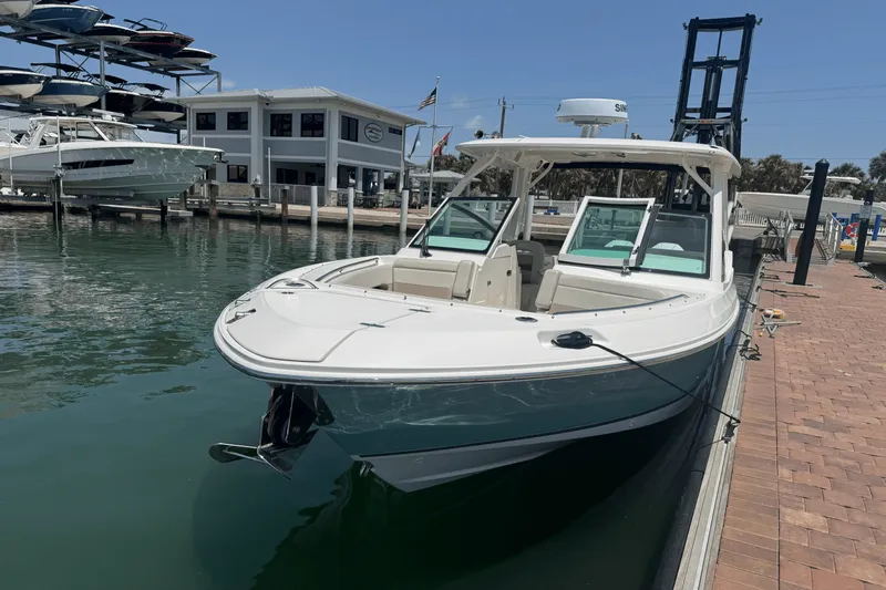 Slide: The Image of Boston Whaler 280 VANTAGE 2024 - 8