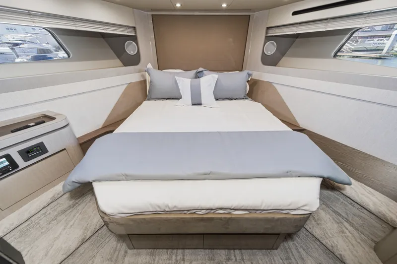Slide: The Image of Cruisers 50 FLY 2027 - 81