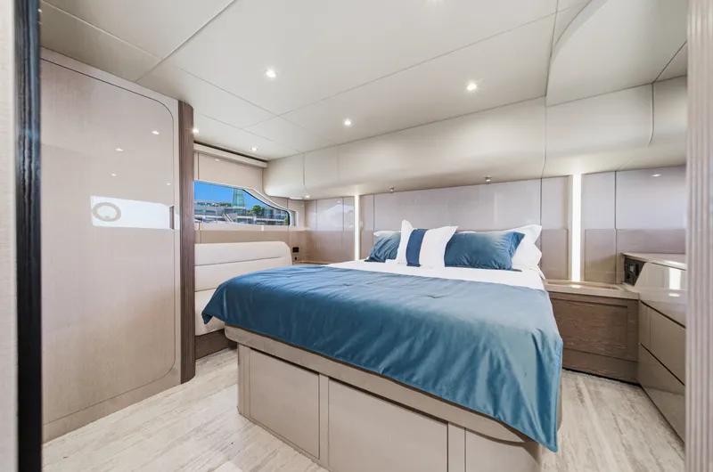 Slide: The Image of Cruisers 50 FLY 2027 - 72