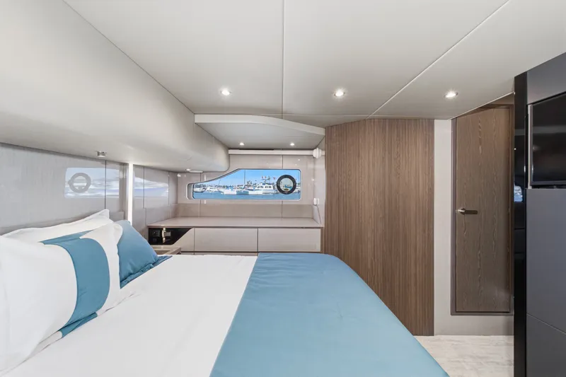 Slide: The Image of Cruisers 50 FLY 2027 - 74