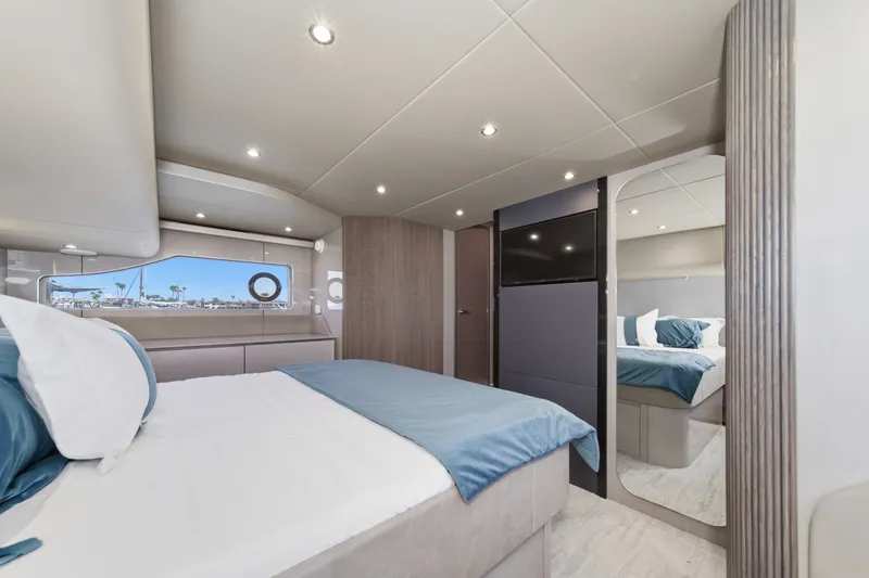 Slide: The Image of Cruisers 50 FLY 2027 - 76