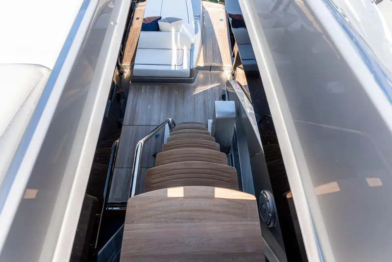 Slide: The Image of Riva 66 Ribelle 2024 - 17