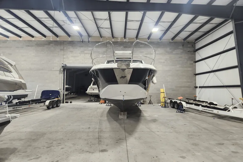 Slide: The Image of Four Winns 355 VISTA COUPE 2022 - 2