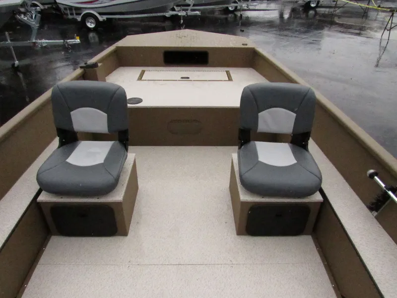 Slide: The Image of Smoker Craft Sportsman 2018 - 10