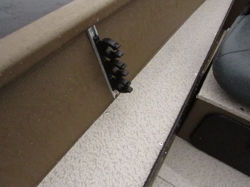 Slide: The Image of Smoker Craft Sportsman 2018 - 11