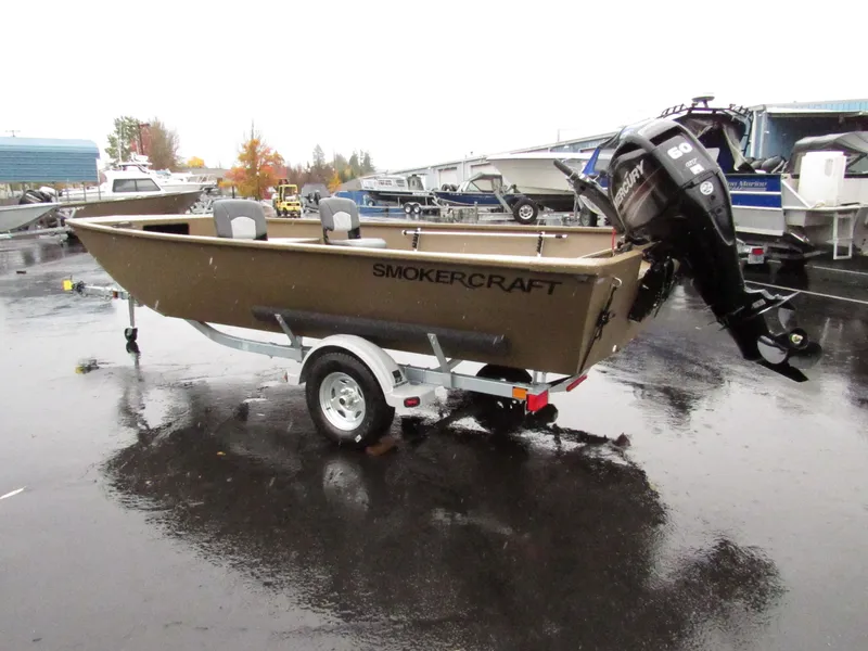 Slide: The Image of Smoker Craft Sportsman 2018 - 4