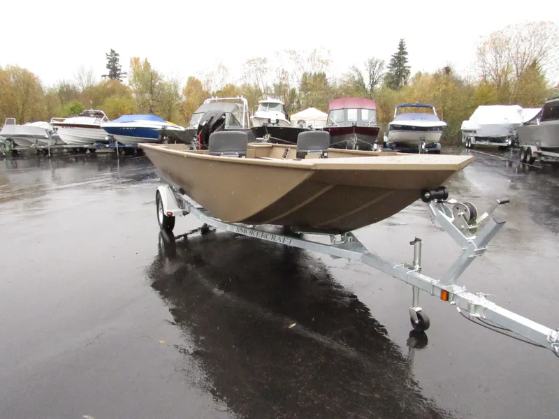 Slide: The Image of Smoker Craft Sportsman 2018 - 8