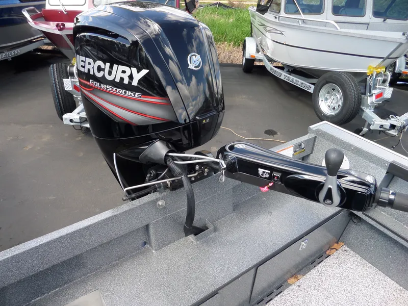 Slide: The Image of 2017 Alumaweld Free Drifter boat with Mercury FourStroke outboard motor. - 10