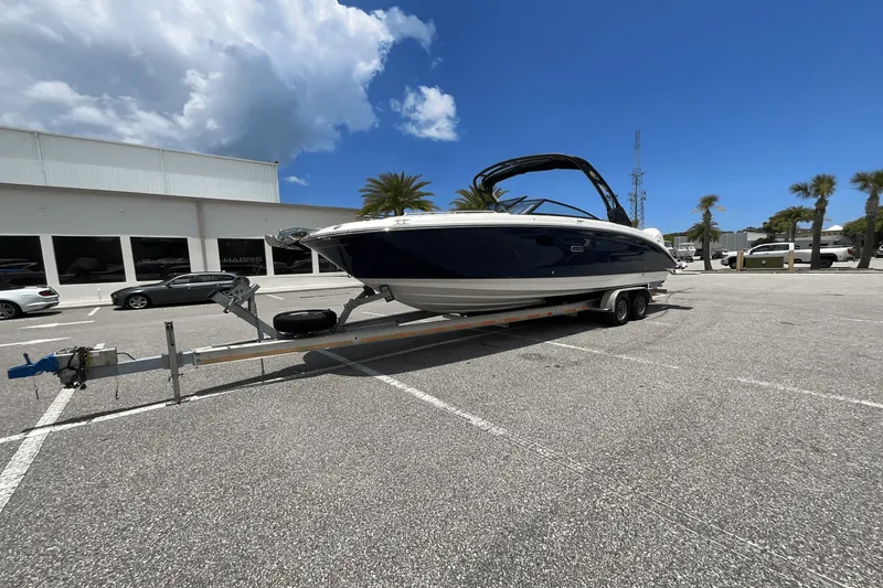 Slide: The Image of Sea Ray SDX 290 Outboard 2026 - 8