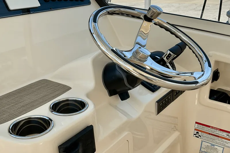 Slide: The Image of Grady-White Freedom 307 2025 - 12