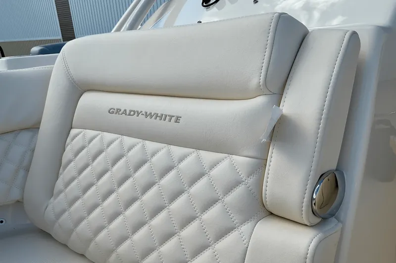 Slide: The Image of Grady-White Freedom 307 2025 - 22