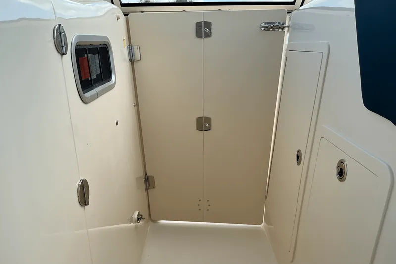 Slide: The Image of Grady-White Freedom 307 2025 - 23