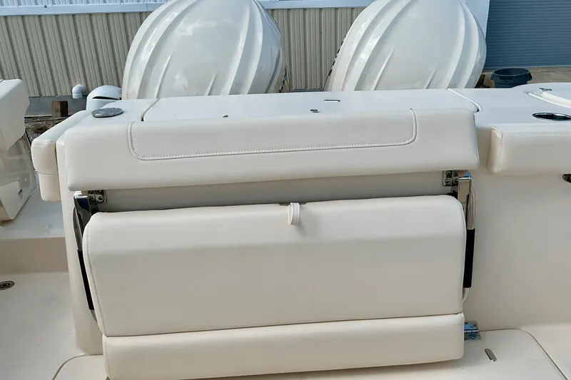 Slide: The Image of Grady-White Freedom 307 2025 - 26