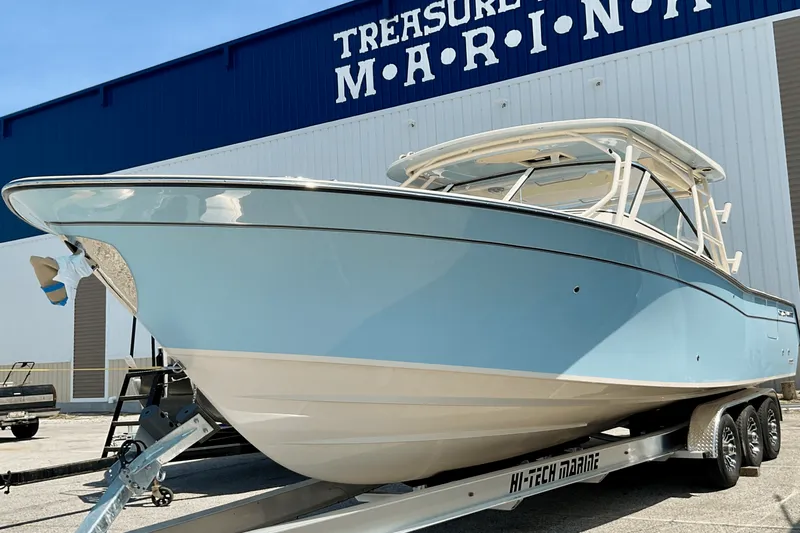 Slide: The Image of Grady-White Freedom 307 2025 - 4