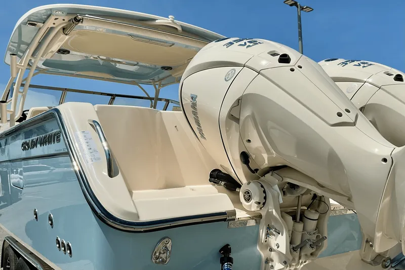 Slide: The Image of Grady-White Freedom 307 2025 - 5