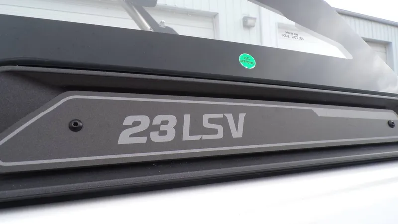 Slide: The Image of Malibu Wakesetter 23 LSV 2022 - 21
