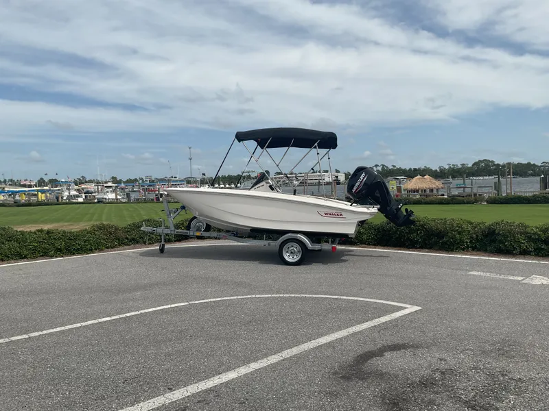 Slide: The Image of Boston Whaler 130 Super Sport 2025 - 0