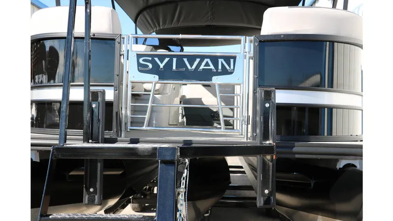 Slide: The Image of Sylvan L3 DLZ Bar Tri-Toon 2025 - 10