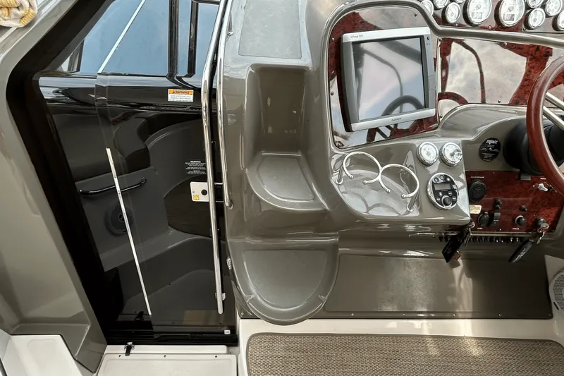 Slide: The Image of Regal 3760 EXPRESS 2010 - 11