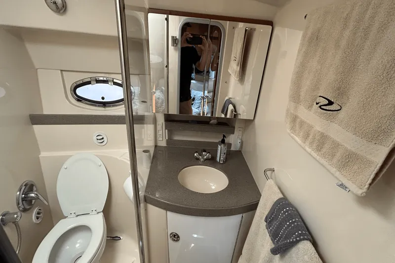 Slide: The Image of Regal 3760 EXPRESS 2010 - 19