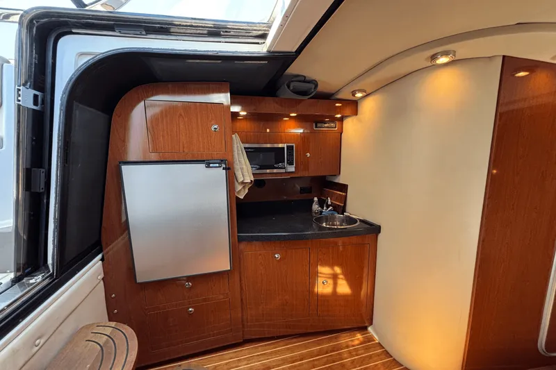 Slide: The Image of Regal 3760 EXPRESS 2010 - 25