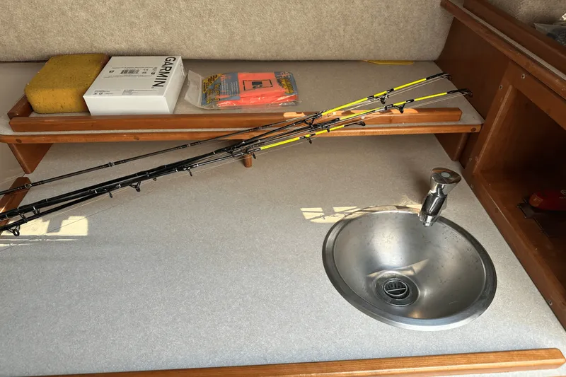 Slide: The Image of Shamrock 260 EXPRESS 2000 - 19