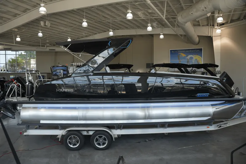 The Image of Harris 250 Crowne 2025 - 0