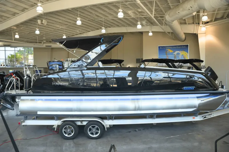 The Image of Harris 250 Crowne 2025 - 0