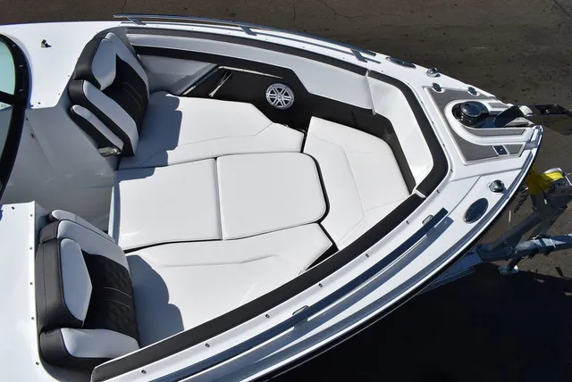 Slide: The Image of Monterey 275SS 2026 - 13