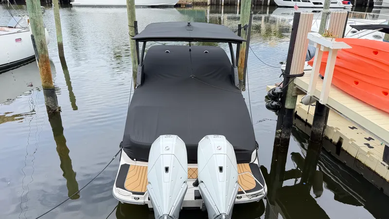 Slide: The Image of Sea Ray 280 SXO 2025 - 3