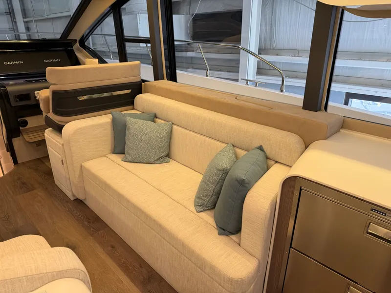 Slide: The Image of Cruisers 57 FLY 2026 - 40