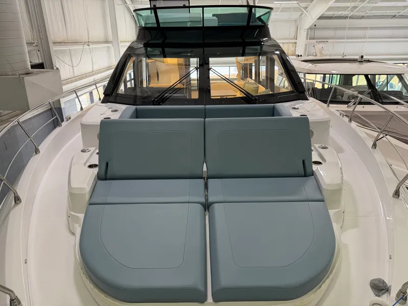 Slide: The Image of Cruisers 57 FLY 2026 - 78