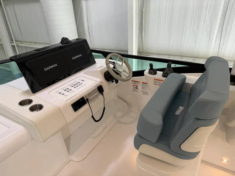 Slide: The Image of Cruisers 57 FLY 2026 - 86