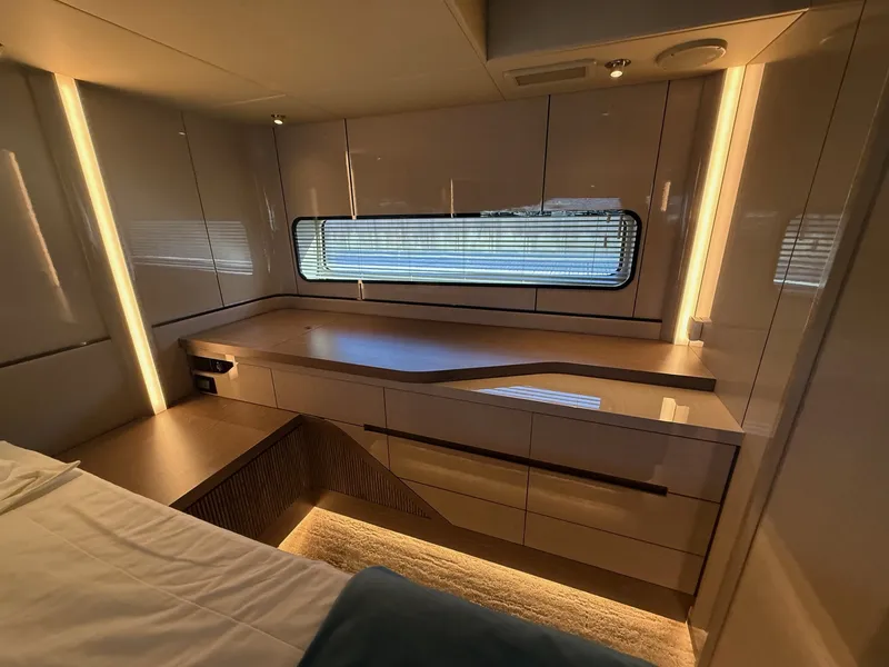 Slide: The Image of Cruisers Yachts 57 FLY 2026 - 27