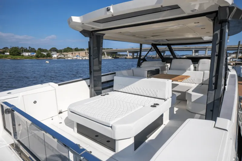 Slide: The Image of Saxdor 400 GTO 2025 - 28