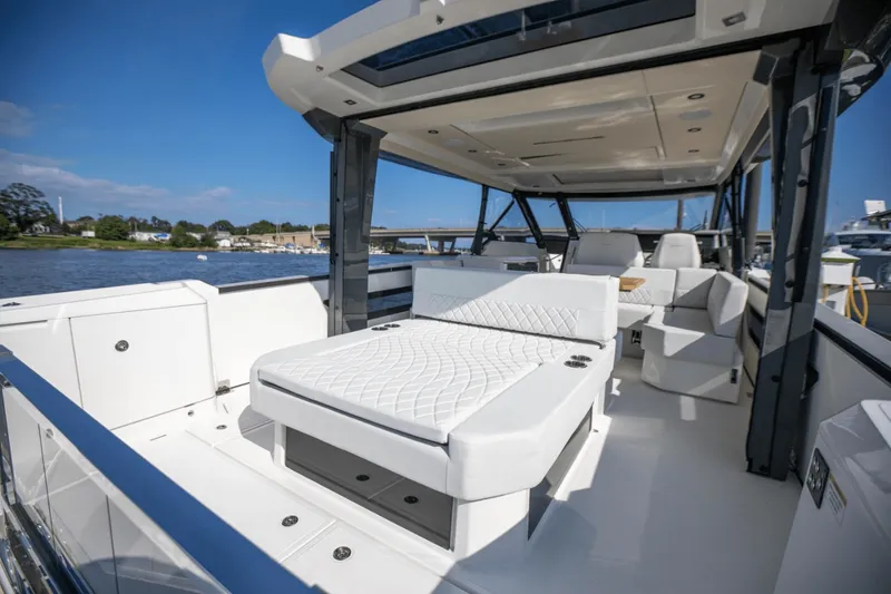 Slide: The Image of Saxdor 400 GTO 2025 - 29