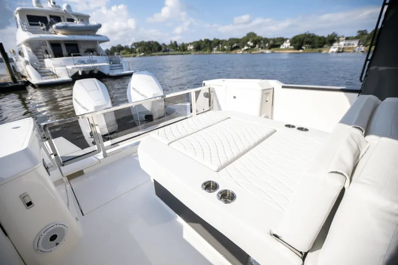 Slide: The Image of Saxdor 400 GTO 2025 - 33