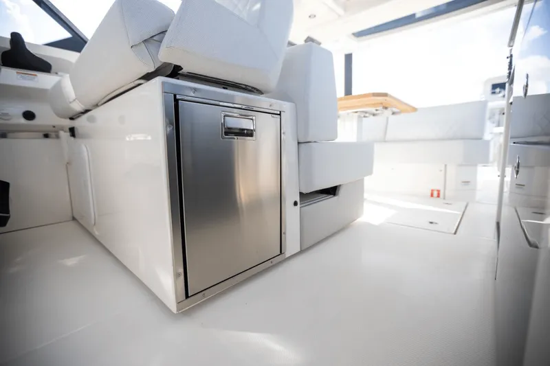 Slide: The Image of Saxdor 400 GTO 2025 - 43