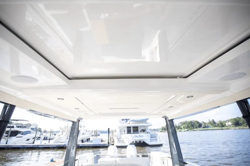 Slide: The Image of Saxdor 400 GTO 2025 - 44