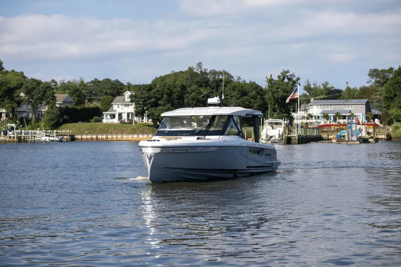 Slide: The Image of Saxdor 400 GTO 2025 - 7