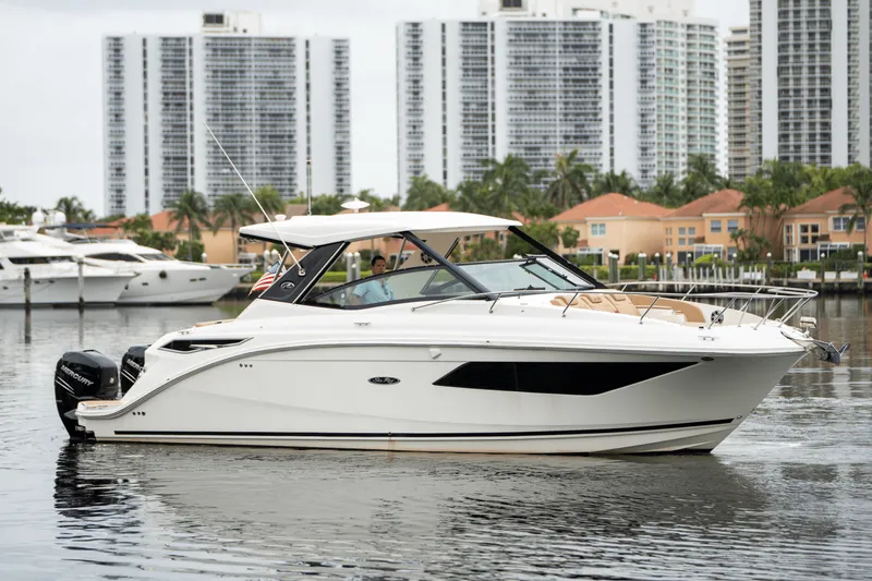 The Image of Sea Ray 320 SUNDANCER OB 2022 - 0